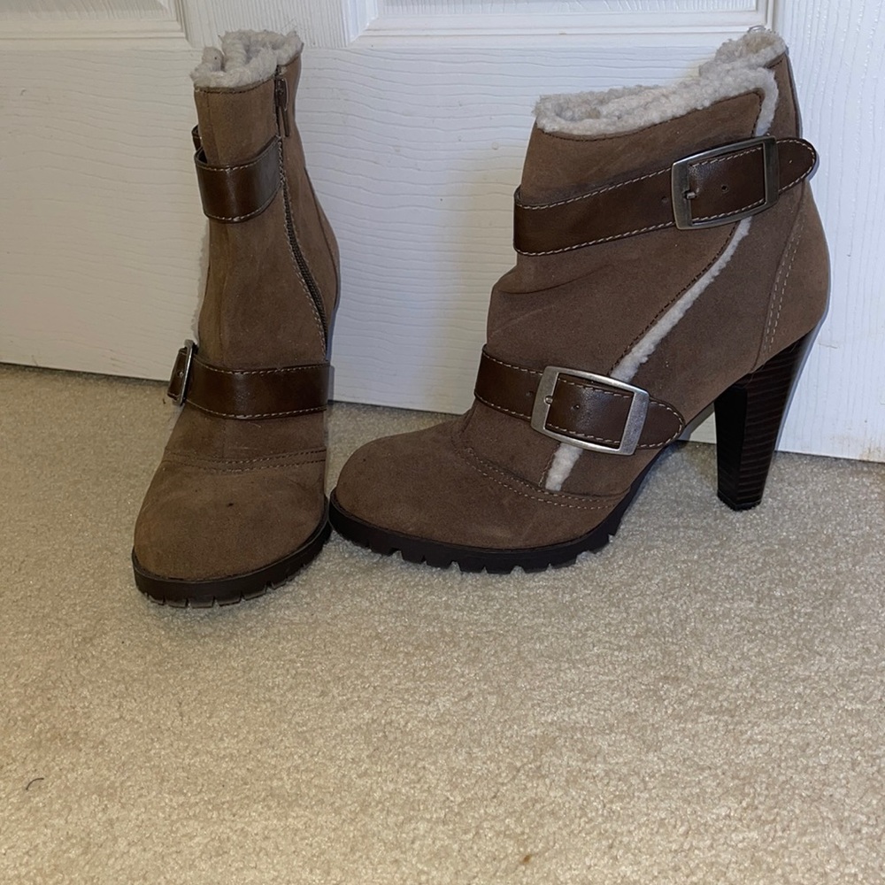 Adorable winter heels